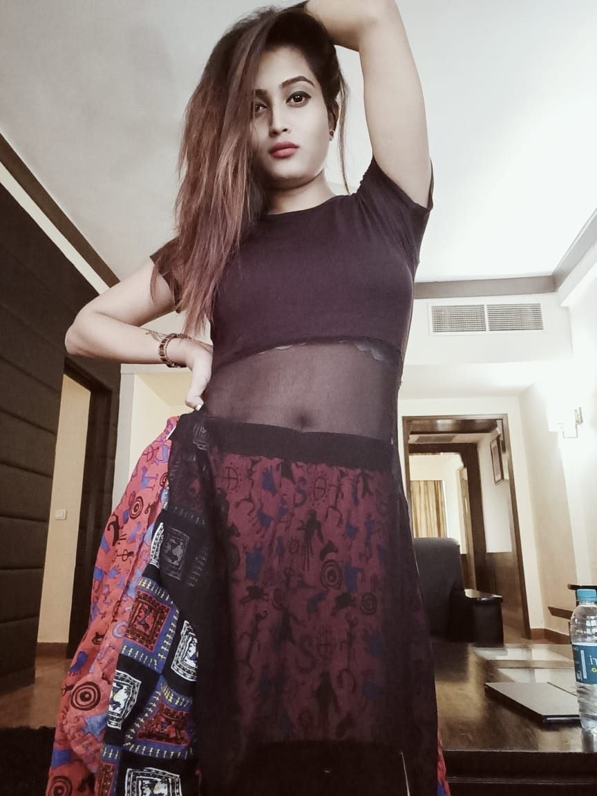 Bangalore Escorts near Golf Course
